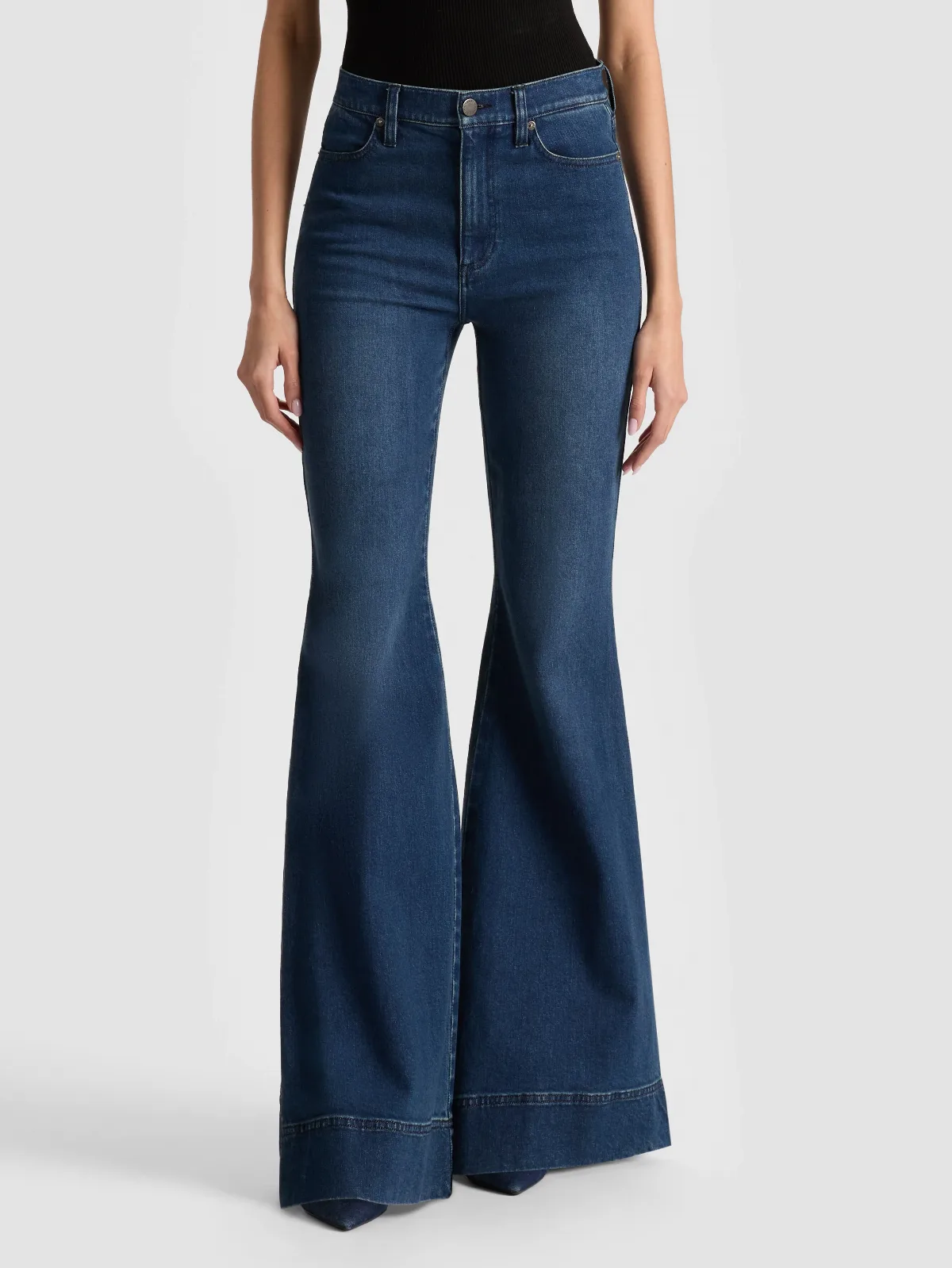Beautiful Jean - Love Train by Alice + Olivia