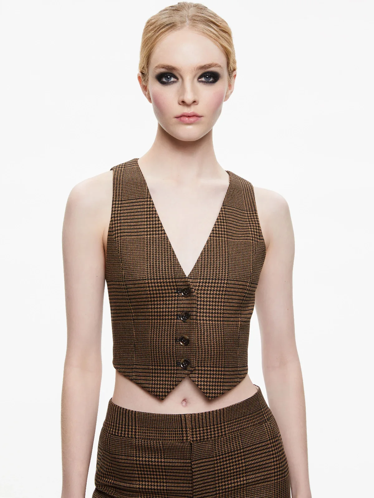 Donna Vest by Alice + Olivia