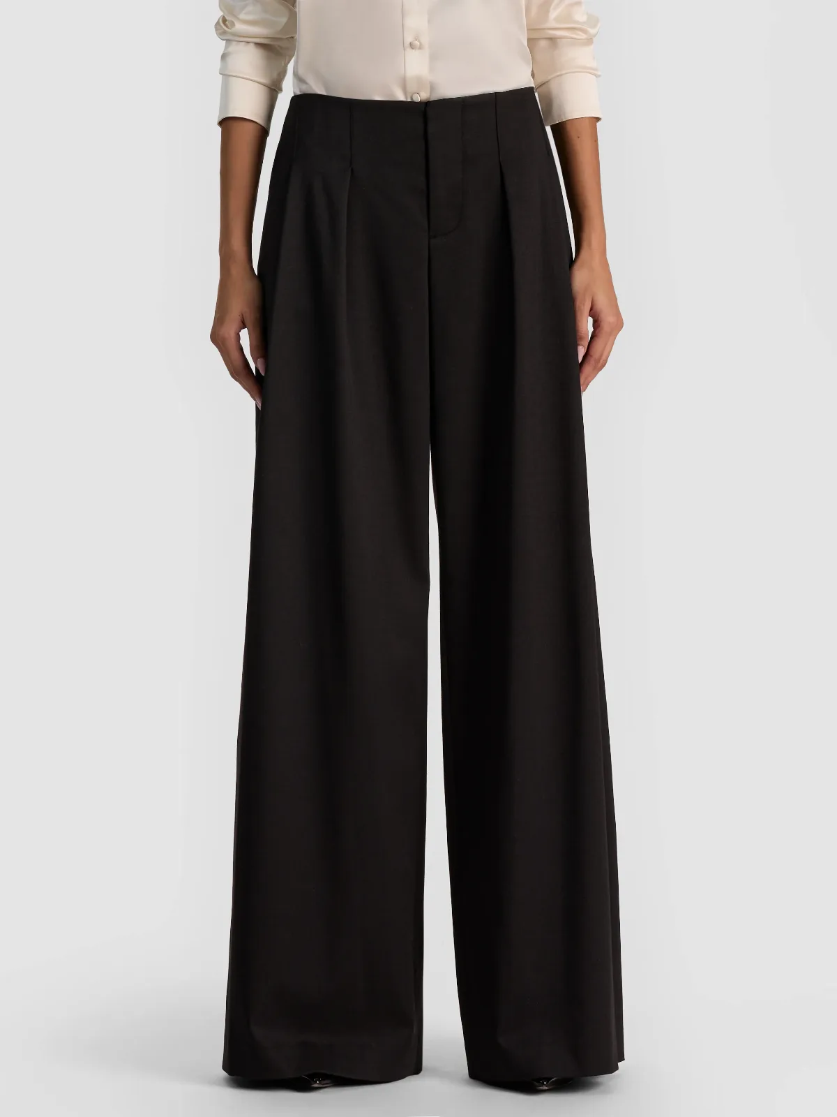 Elias Double Pleat Trouser by Alice + Olivia