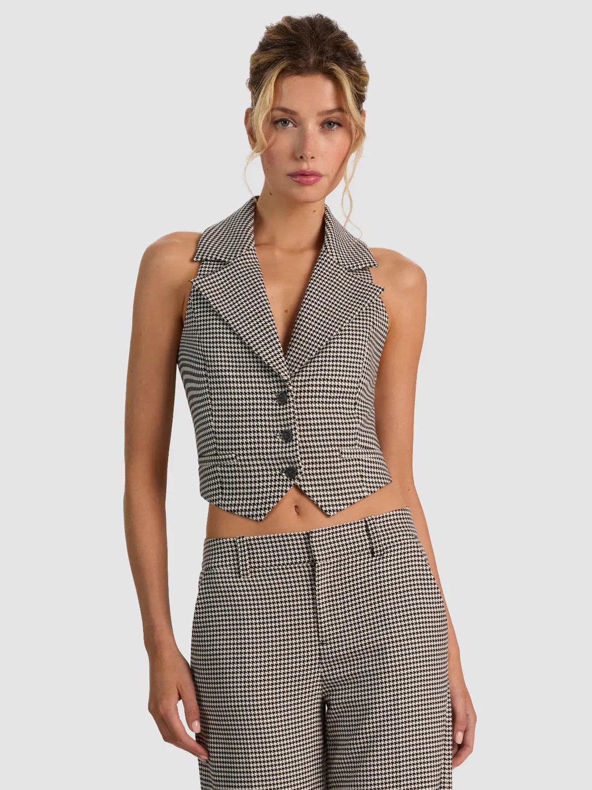 Donna Vest by Alice + Olivia