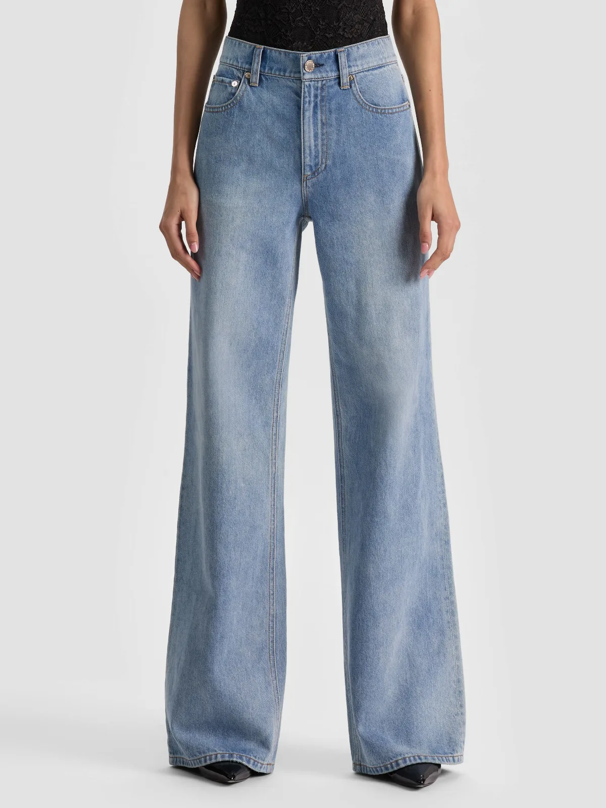 Chic Jean - Erika Wash by Alice + Olivia