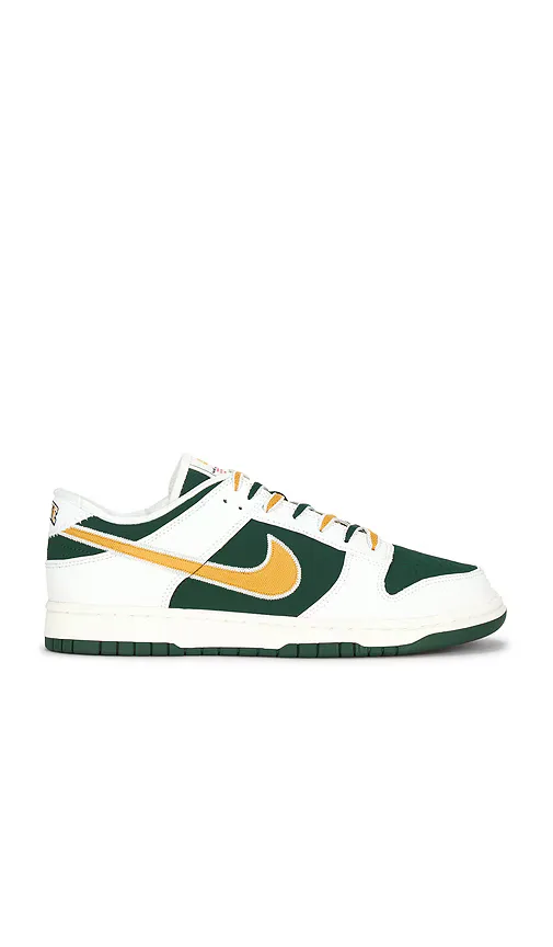 Dunk Low Retro by Nike