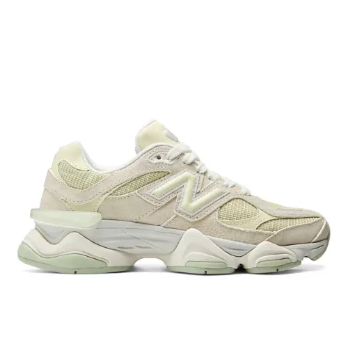 9060 Sneakers by New Balance