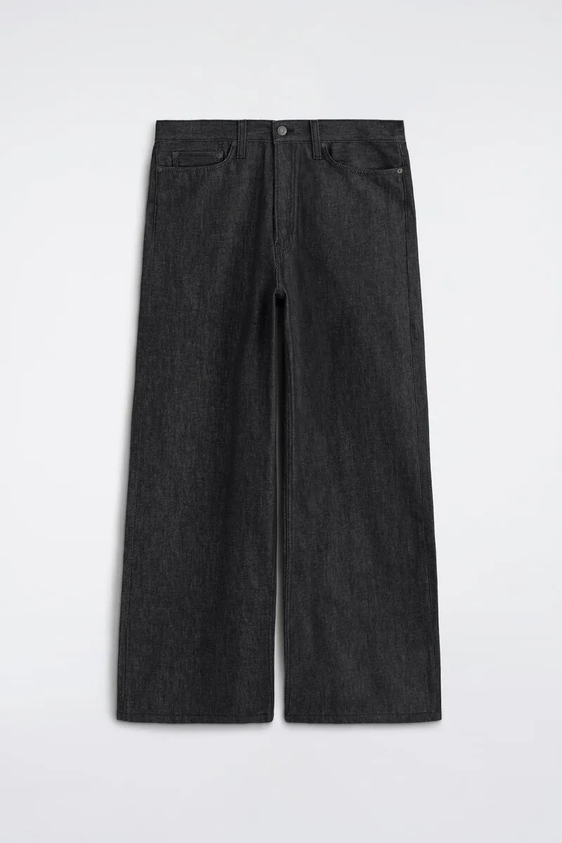 Fold Loose-Fit Wide-Leg Jeans
