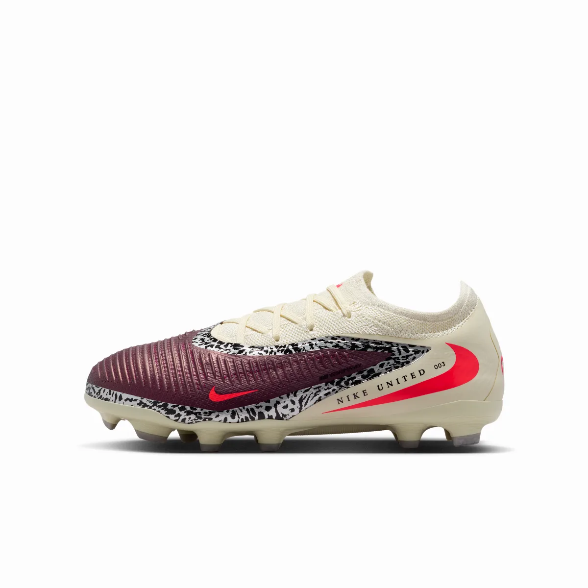 United Jr. Phantom 6 Low Pro Multi-Ground Soccer Cleats by Nike