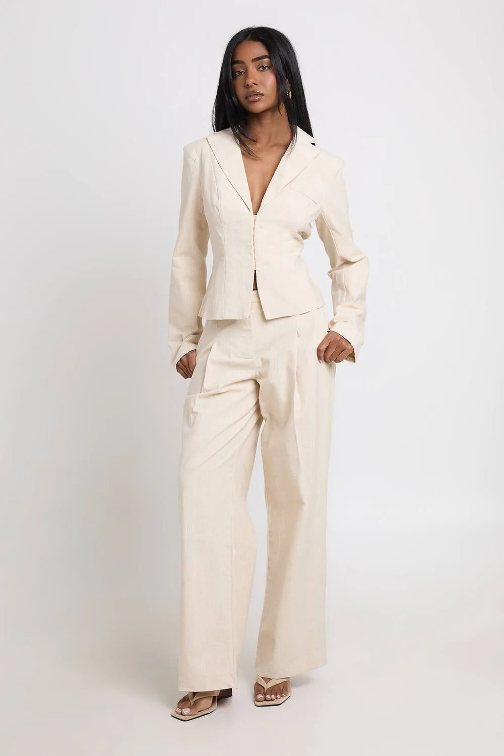 Linen Look Wide Leg Tailored Trousers by boohoo