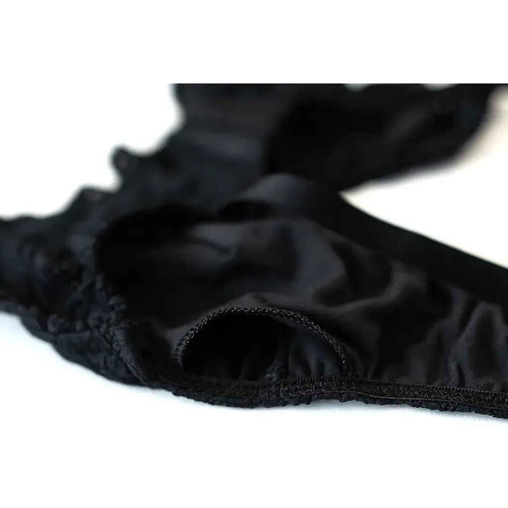 Vela Pocketed Wireless Bra by Everviolet