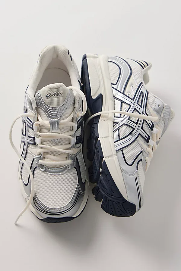 Gel-Stratus Mc Sneakers