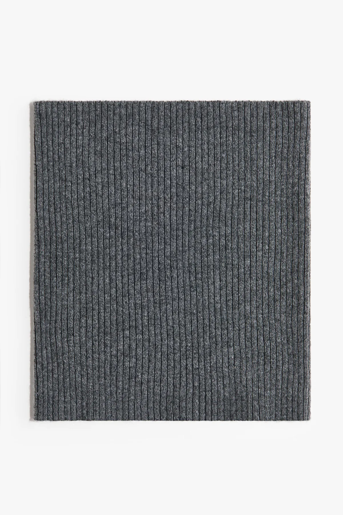 Rib-Knit Tube Scarf
