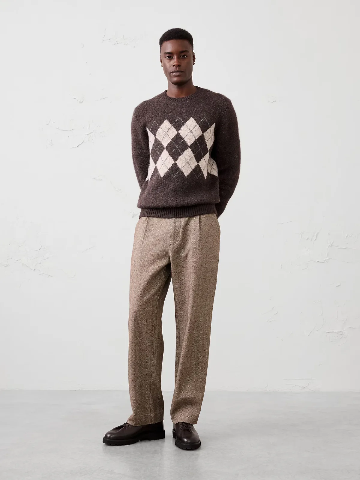 Wide-Leg Herringbone Pleated Pant by Banana Republic