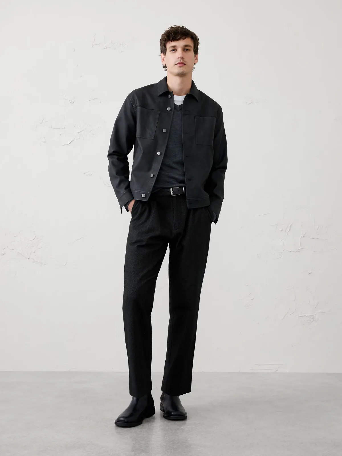Wide-Leg Herringbone Pleated Pant