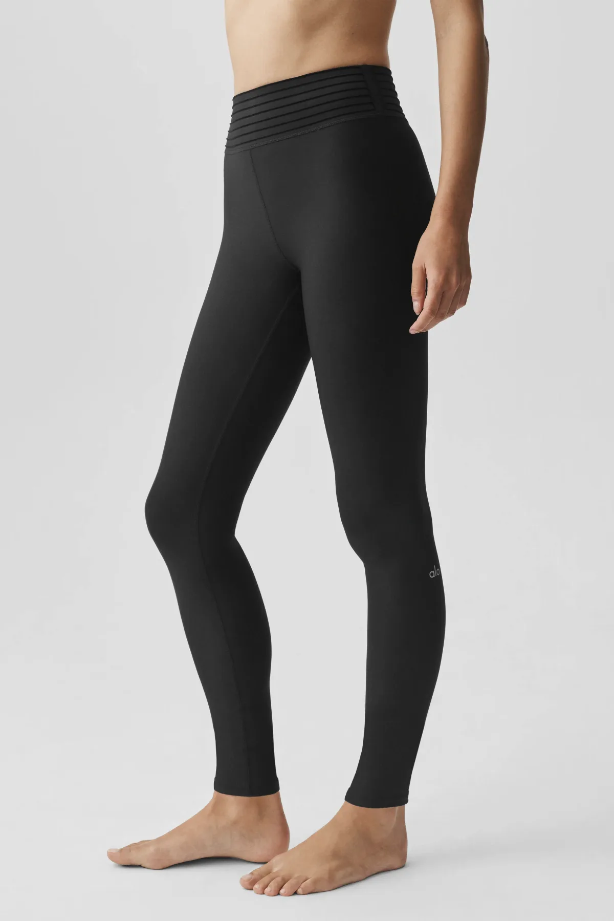 Airlift High-Waist 7/8 Lotus Legging by Alo
