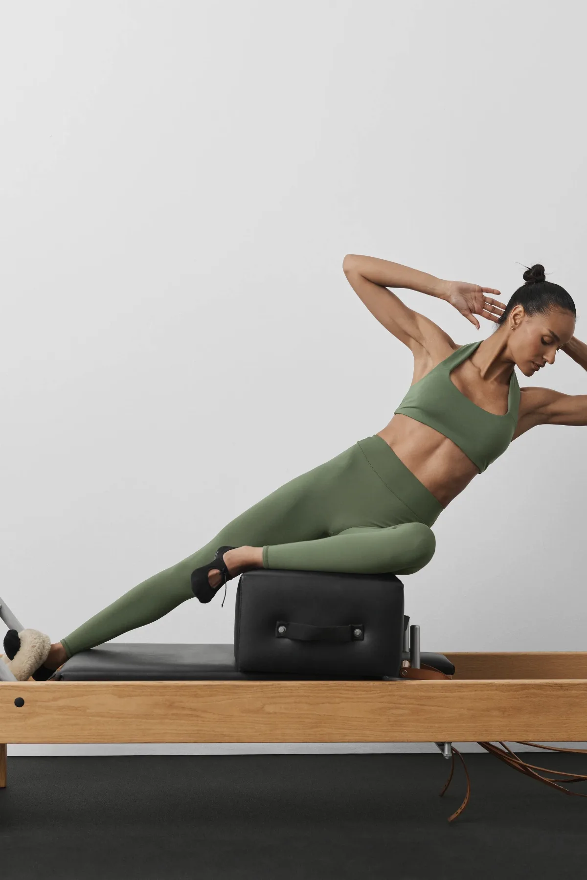 Softsculpt Define Legging by Alo
