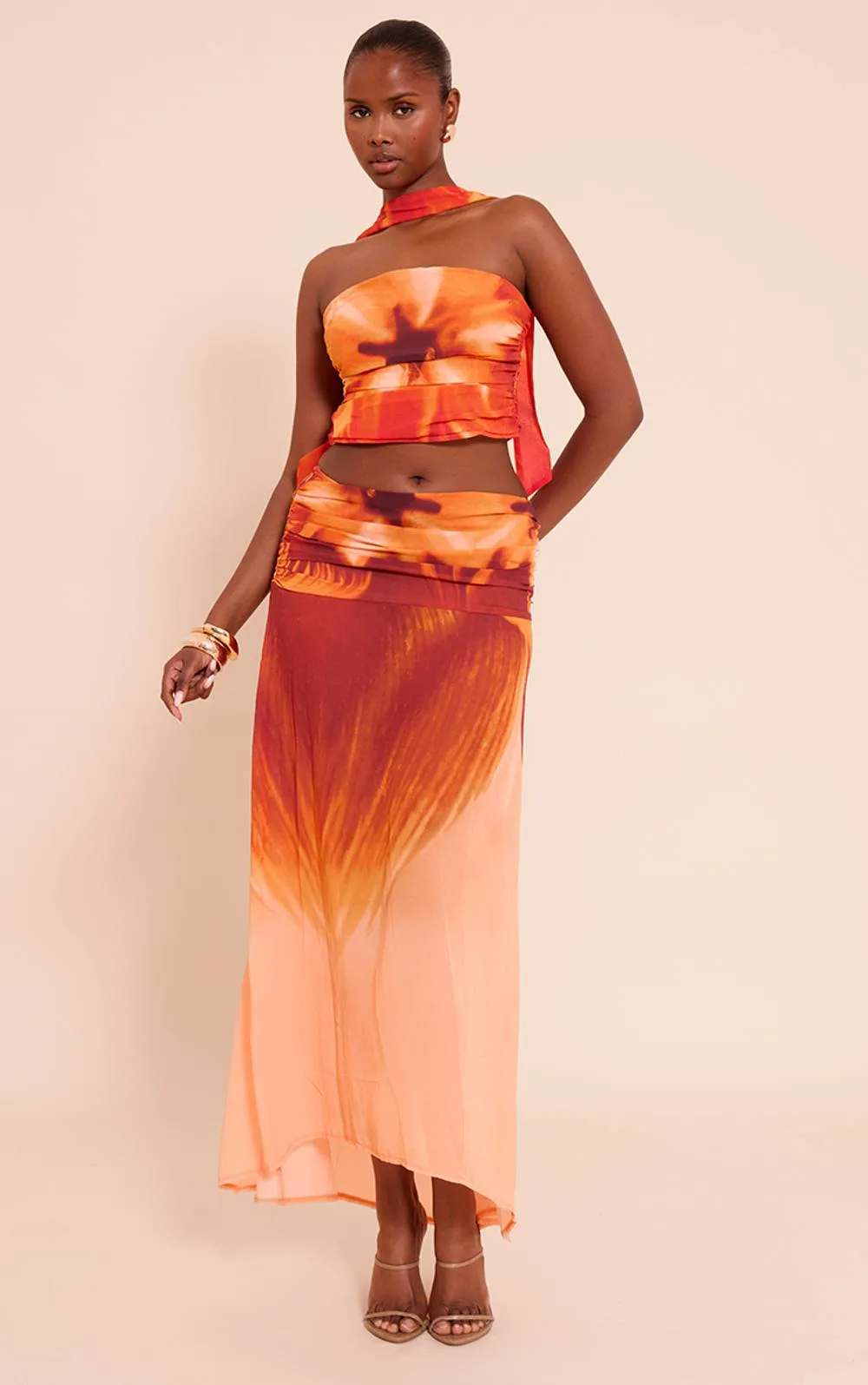 Abstract Printed Chiffon Ruched Maxi Skirt Co-Ord by PrettyLittleThing