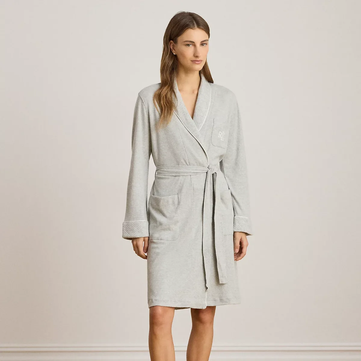 Short Shawl-Collar Robe
