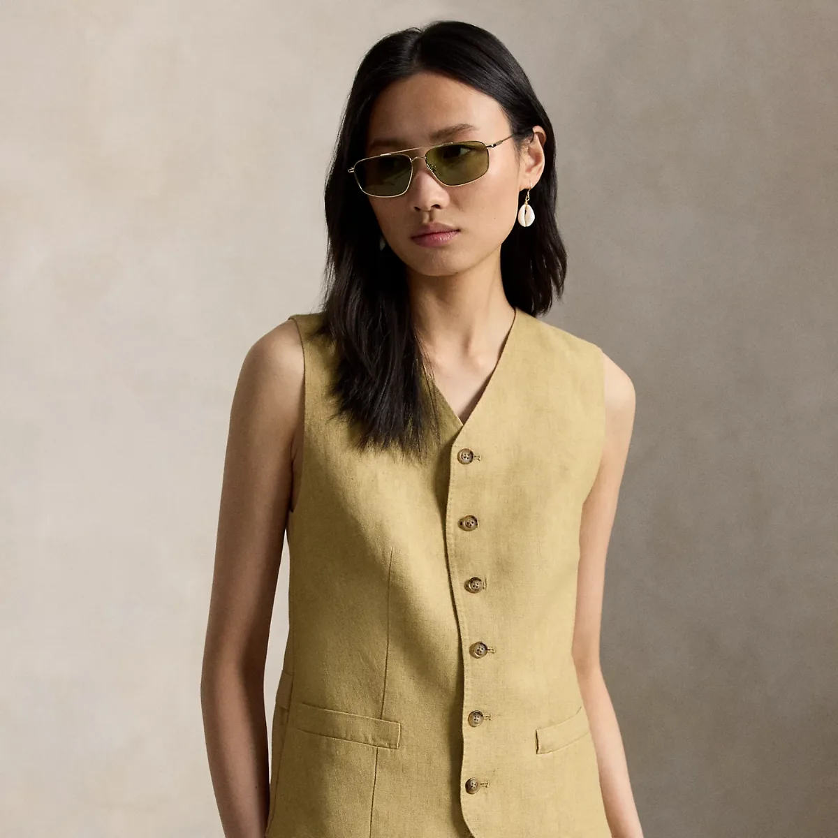 Buttoned Délavé Linen Vest