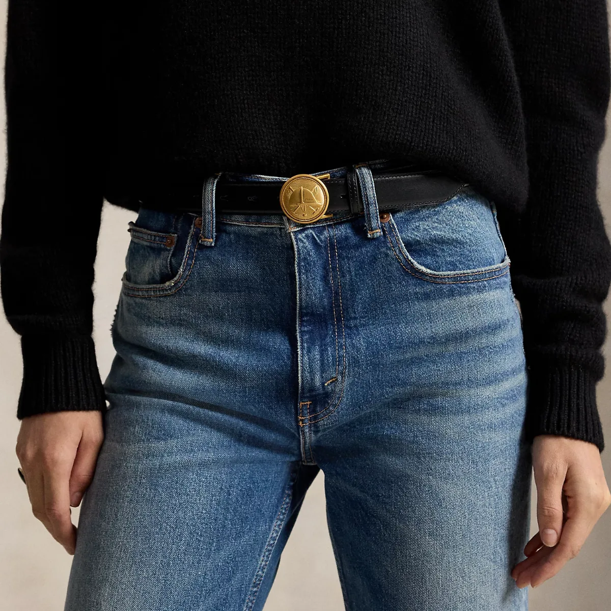 Crest Plaque-Buckle Leather Belt