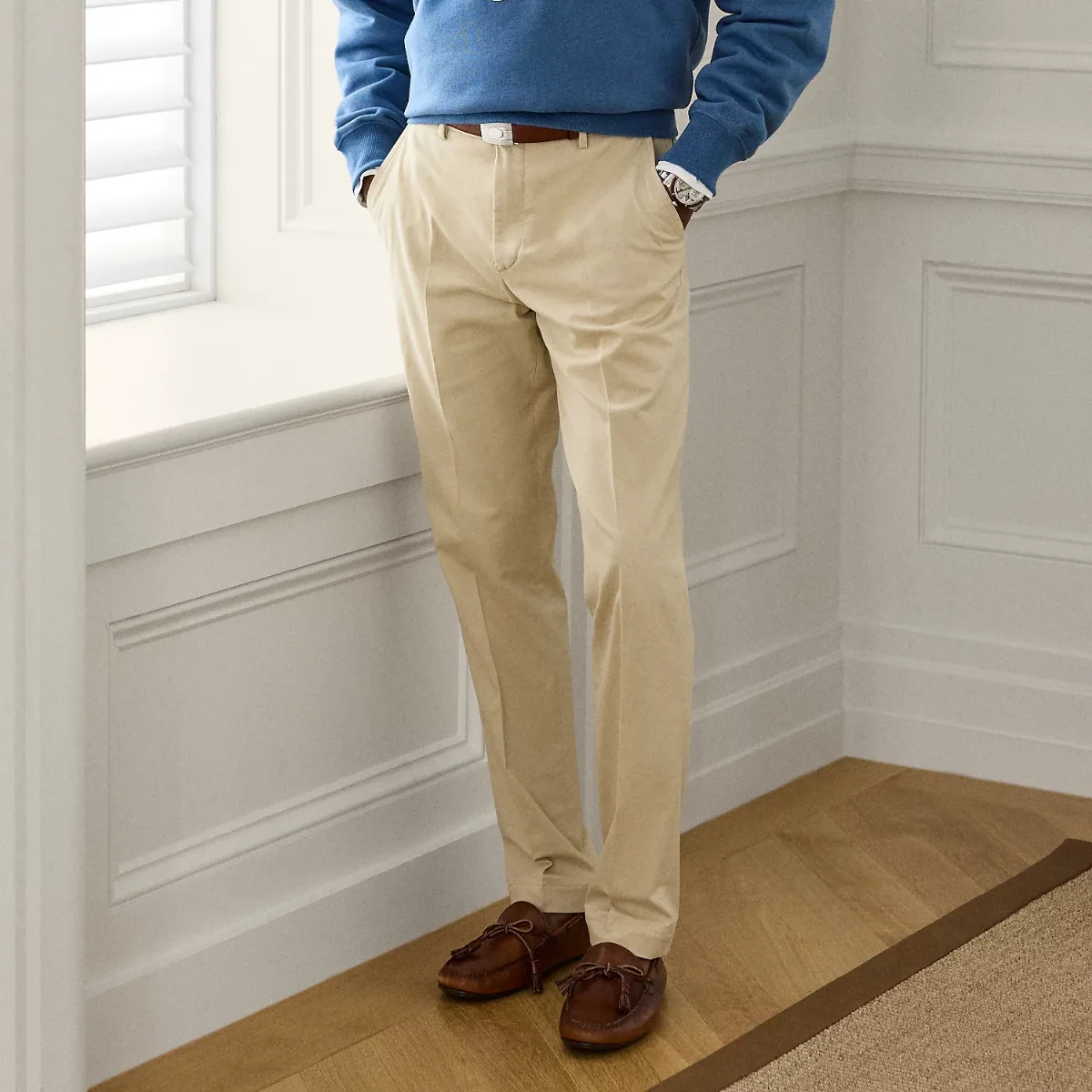 Hand-Tailored Stretch Chino Trouser