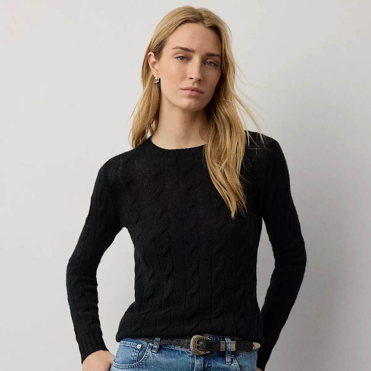 Cable-Knit Cashmere Crewneck Sweater