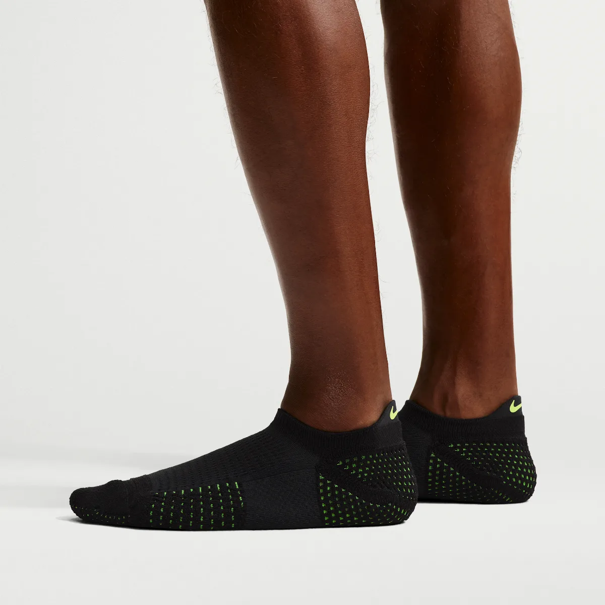 Unicorn Dri-FIT ADV Cushioned No-Show Socks (1 Pair) by Nike