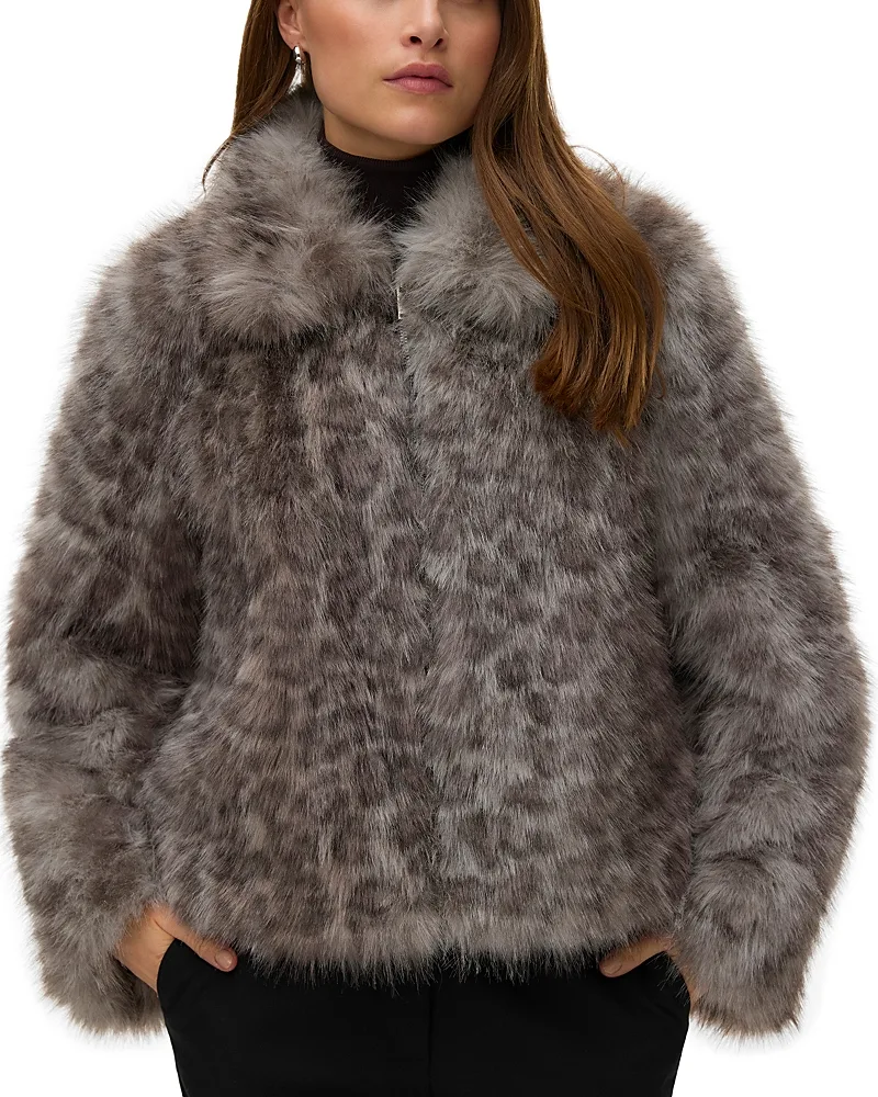 Lia Faux Fur Jacket by VERO MODA