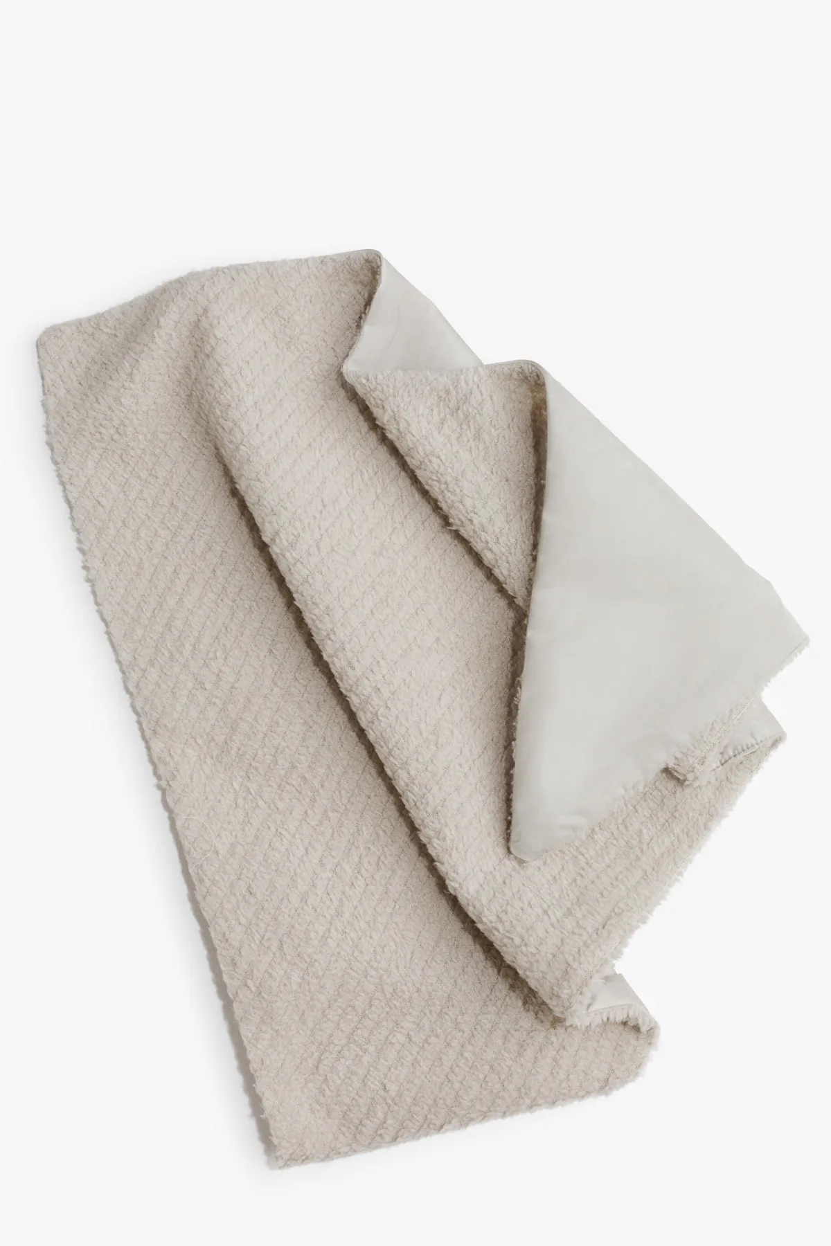 Water-Repellent Scarf