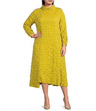 IC Collection Textured Bubble Check Pucker Woven Mock Neck Long Sleeve Asymmetrical Hem Pocketed Sheath Midi Dress by Ic Collection