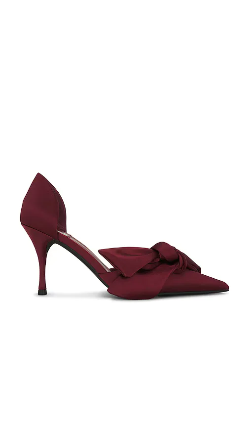 Tiff Pump by Jeffrey Campbell