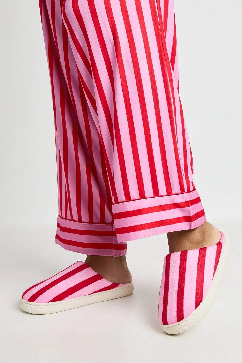 Candy Stripe Slippers Shoe by boohoo