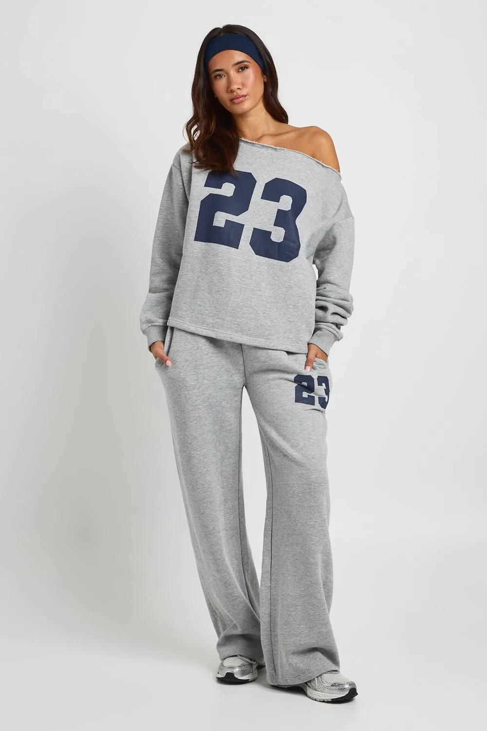 23 Printed Off-Shoulder Sweatshirt Tracksuit by boohoo