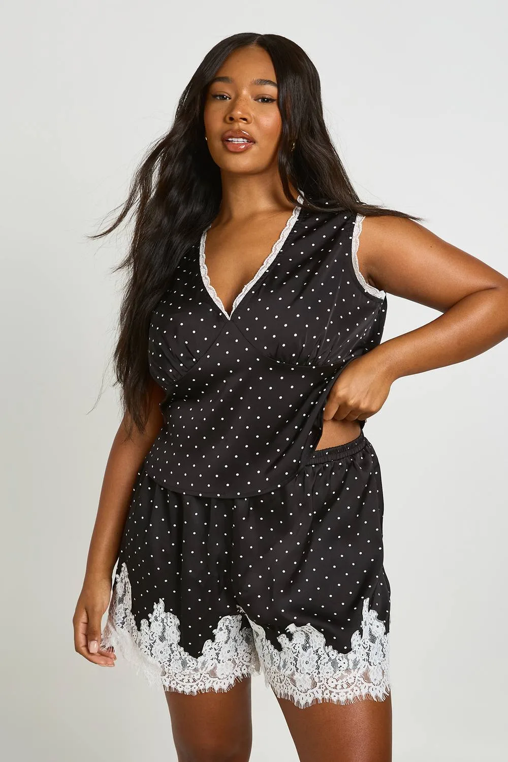 Polka Dot Contrast Lace Short by boohoo
