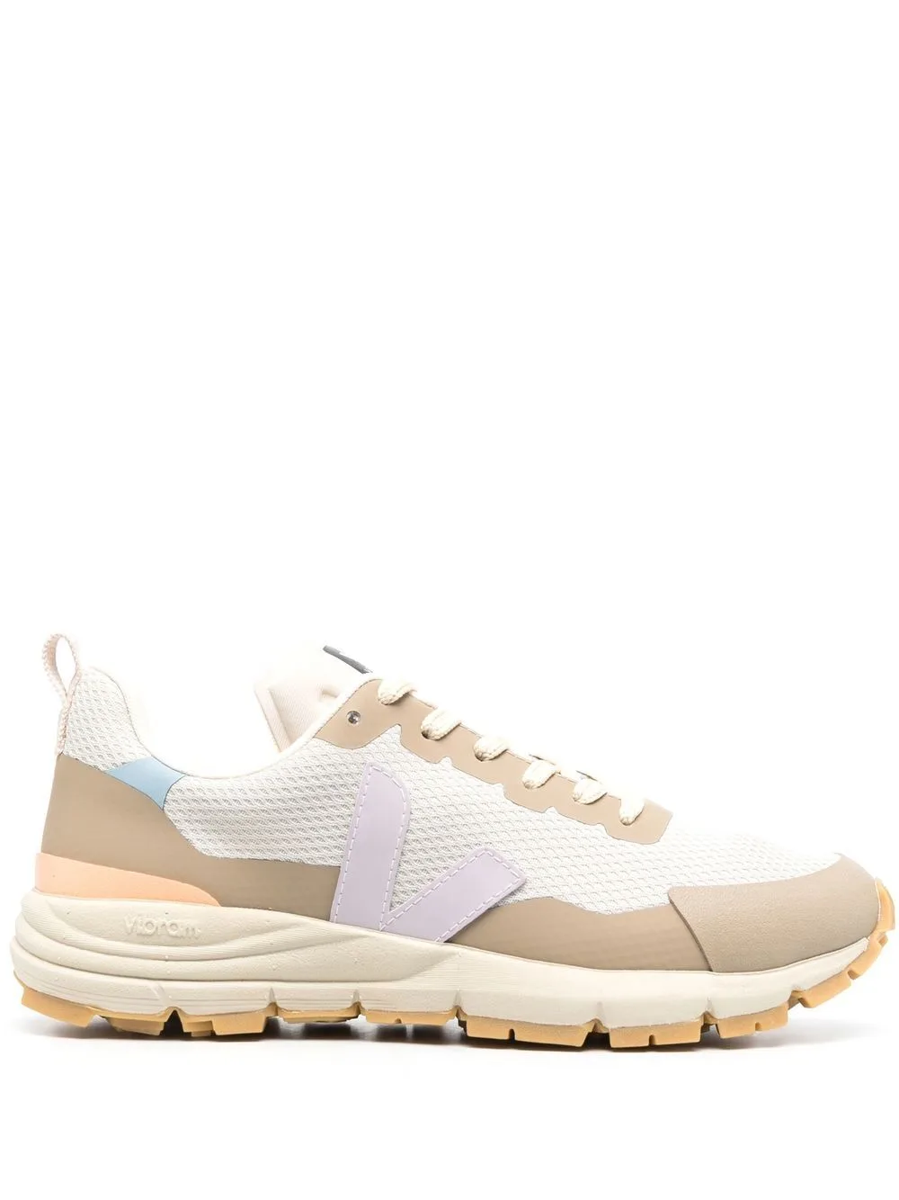 Dekkan Alveomesh Sneakers by VEJA