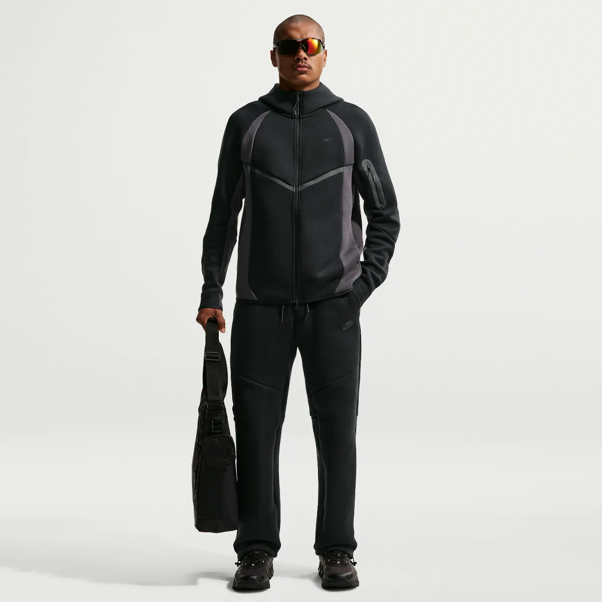 Tech Open-Hem Fleece Pants