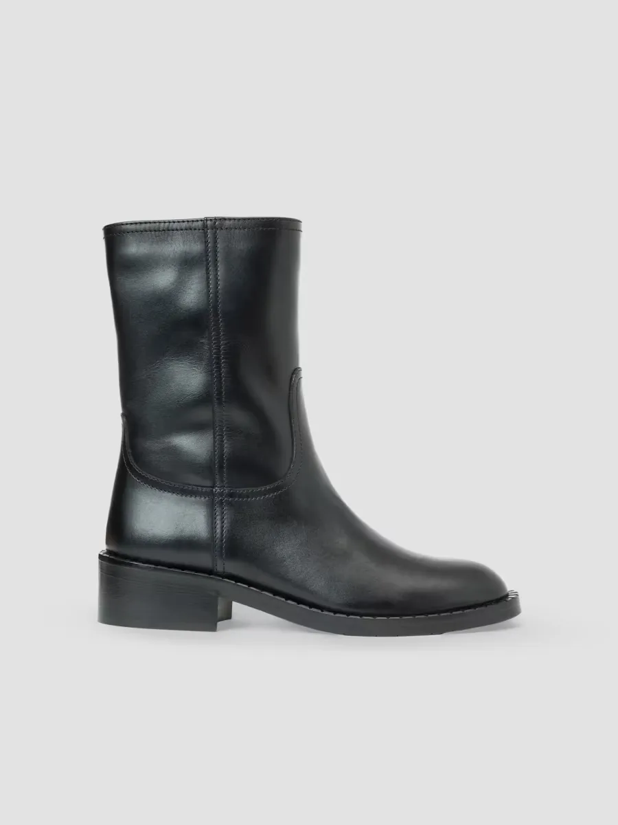 Georgetta 40MM Leather Ankle Boots by Aquatalia