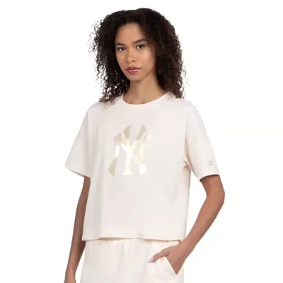 MLB New York Yankees Pastels Boxy Cropped T-Shirt