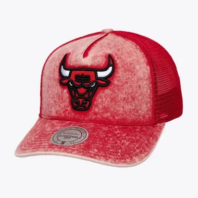 NBA Chicago Bulls Gameday Snow Wash Adjustable Trucker Hat by Mitchell & Ness