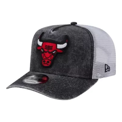 NBA Chicago Bulls Washed Meshback 9FIFTY Adjustable Hat by New Era