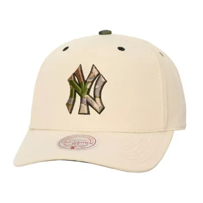 MLB New York Yankees Logo Pro Crown Snapback Hat by Mitchell & Ness