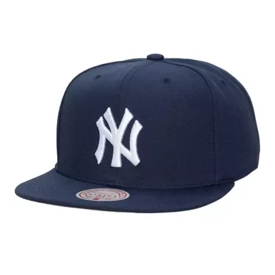 MLB New York Yankees Side Logo Snapback Hat by Mitchell & Ness