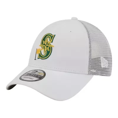 MLB Seattle Mariners Flag 9FORTY Trucker Adjustable Hat by New Era