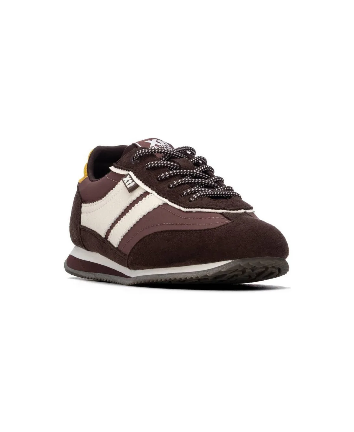 Suede Retro Slip-Resistant Sneakers by Xti