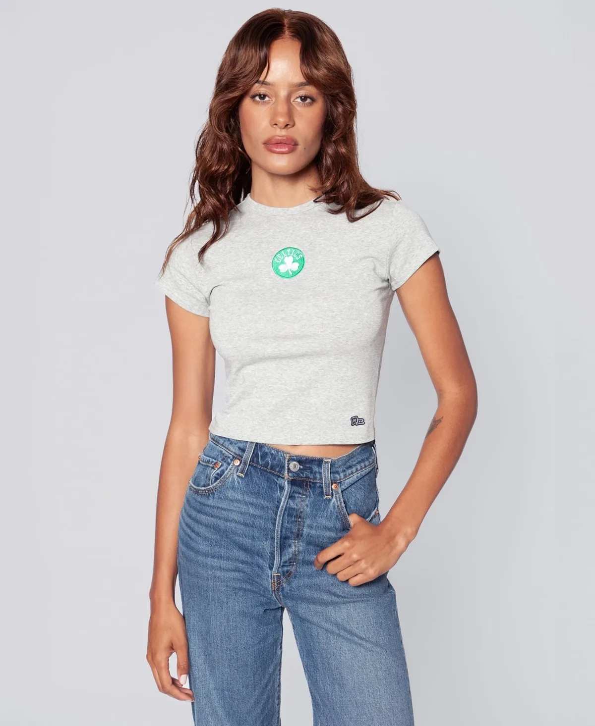 Boston Celtics Cropped Embroidered-Logo T-Shirt by Hype and Vice