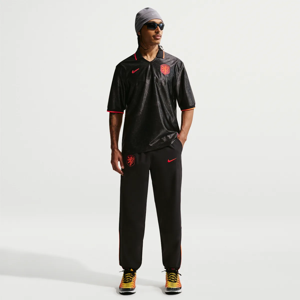 Netherlands Energy Dri-FIT Soccer Woven Pants by Nike