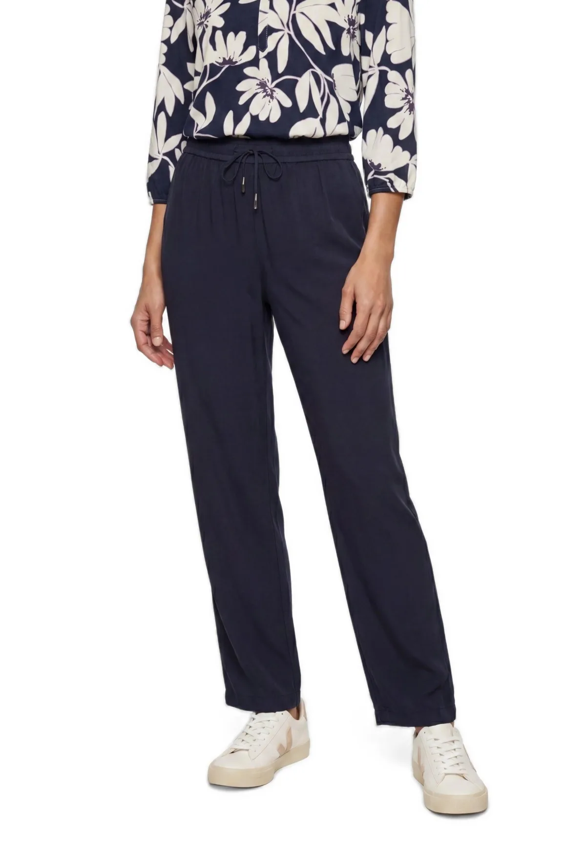 Wide-Leg Twill Mid-Rise Pant by Olsen