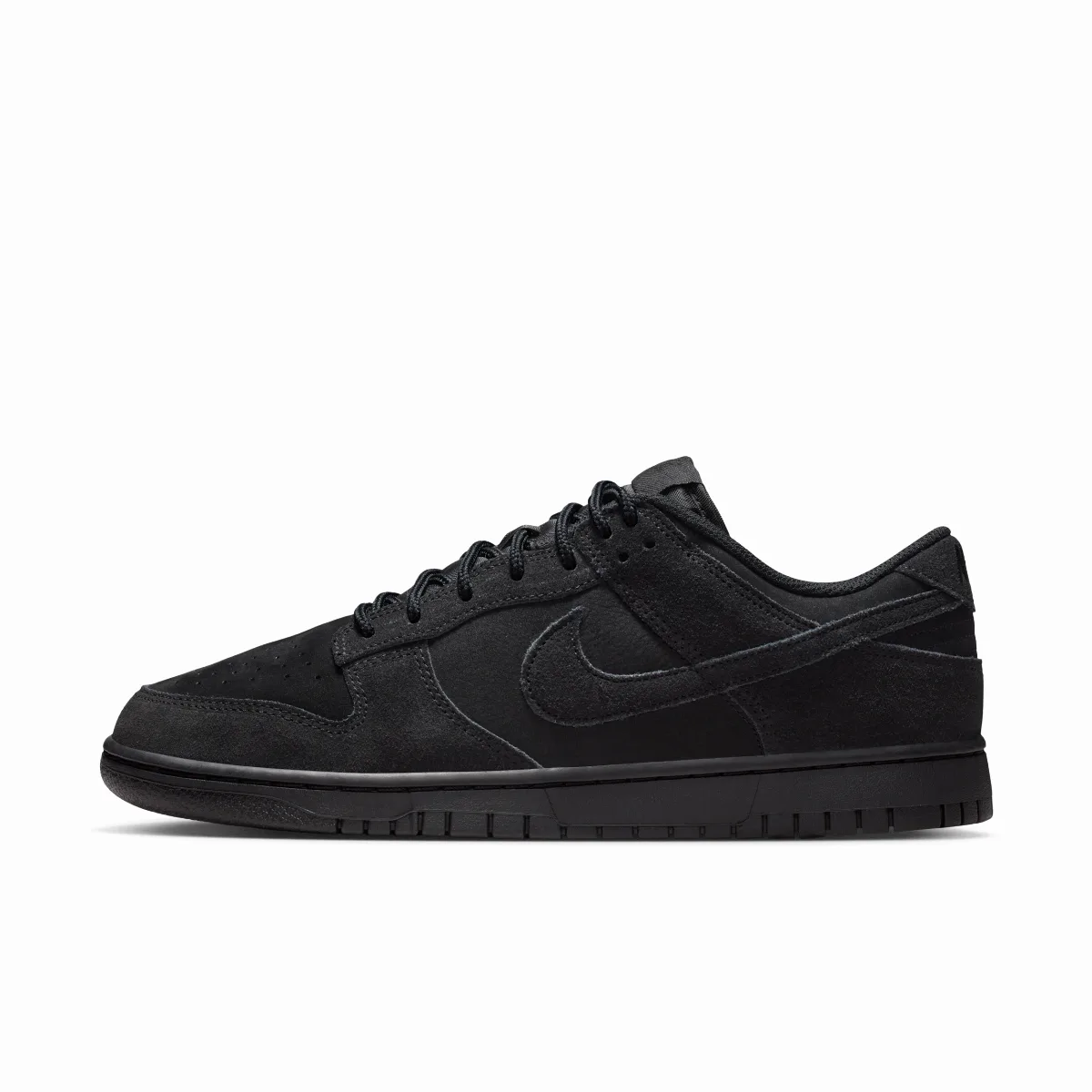 Dunk Low Retro SE Shoes by Nike
