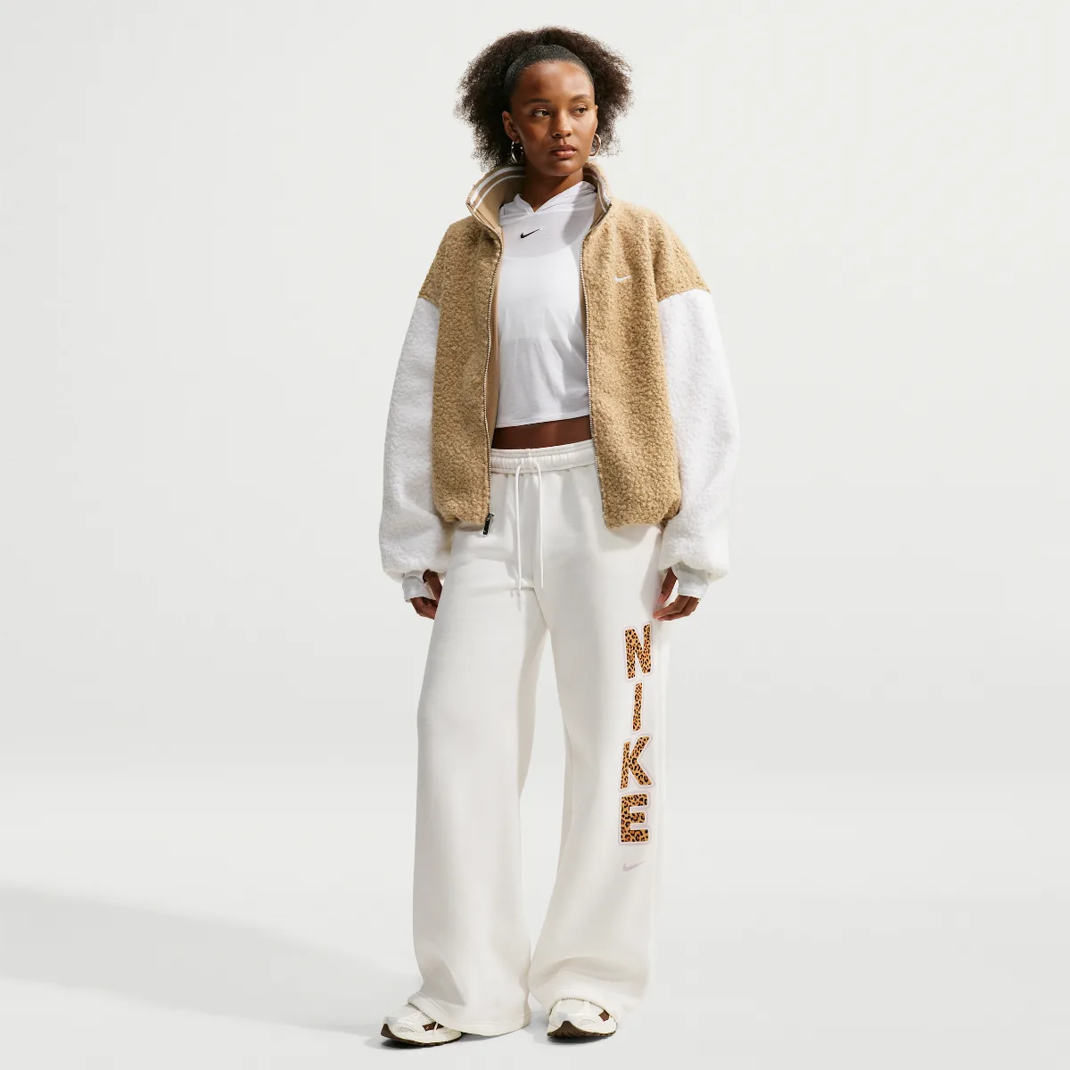 Studio Fleece Weight Mid-Rise Wide-Leg Pants