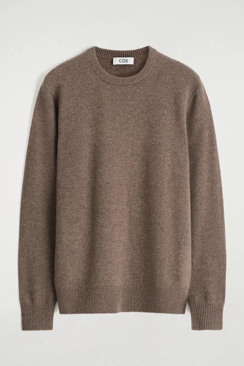 Seamless Pure Cashmere Crew-Neck Sweater