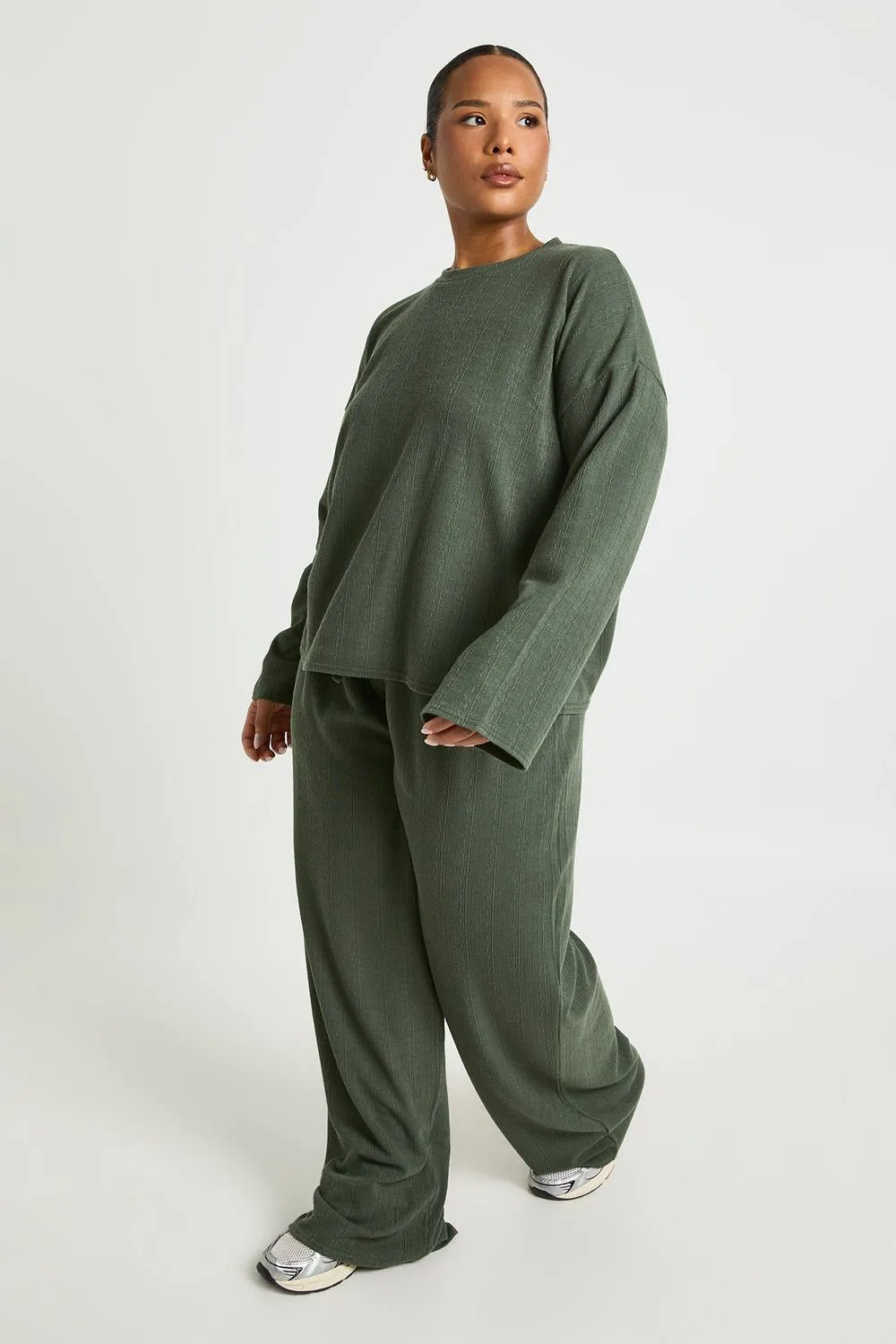 Long Sleeve T-Shirt & Wide Leg Trouser Co Ord by boohoo