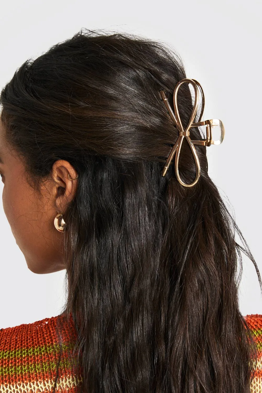 Large Bow Detail Claw Clip by boohoo