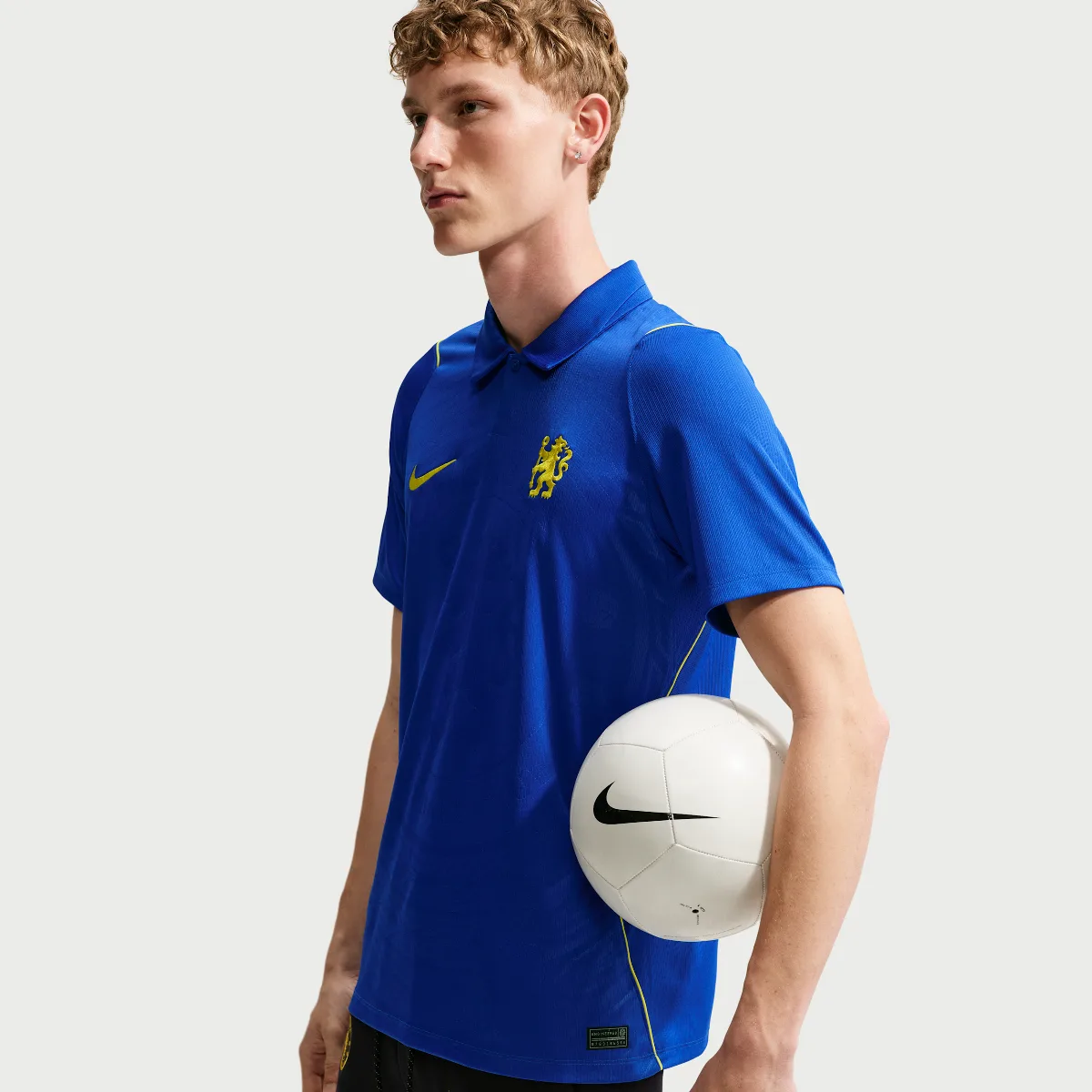 Chelsea FC 2026/27 Stadium Home Dri-FIT Soccer Replica Jersey by Nike